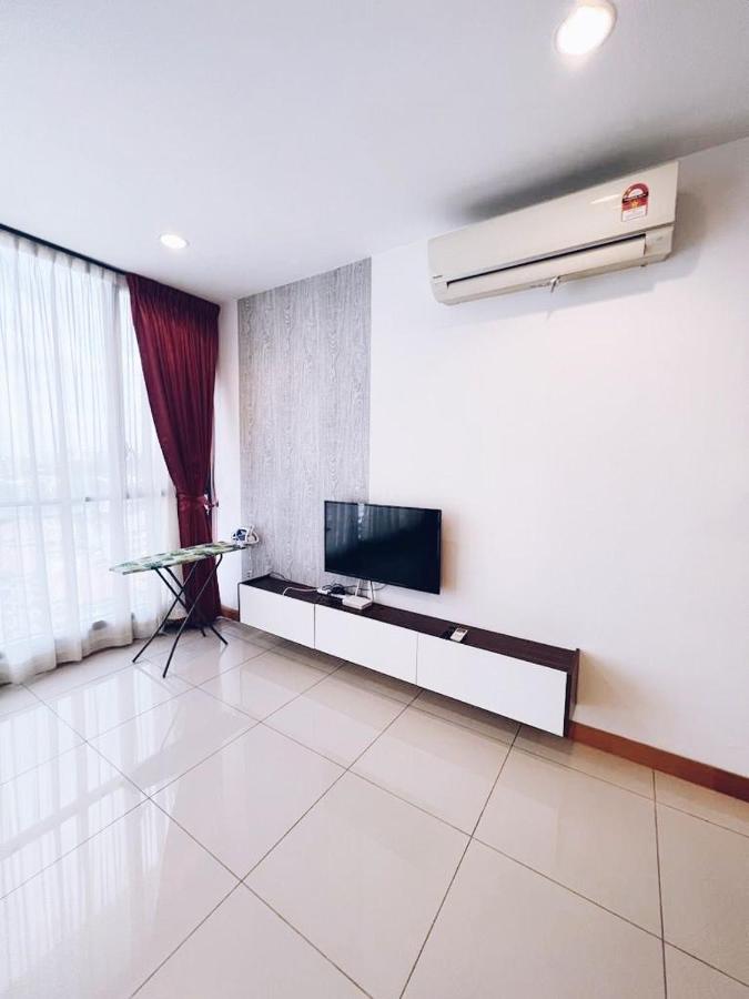 Connected Train 3 Bedrooms - Above Klgateway Mall 14 Kuala Lumpur Bagian luar foto