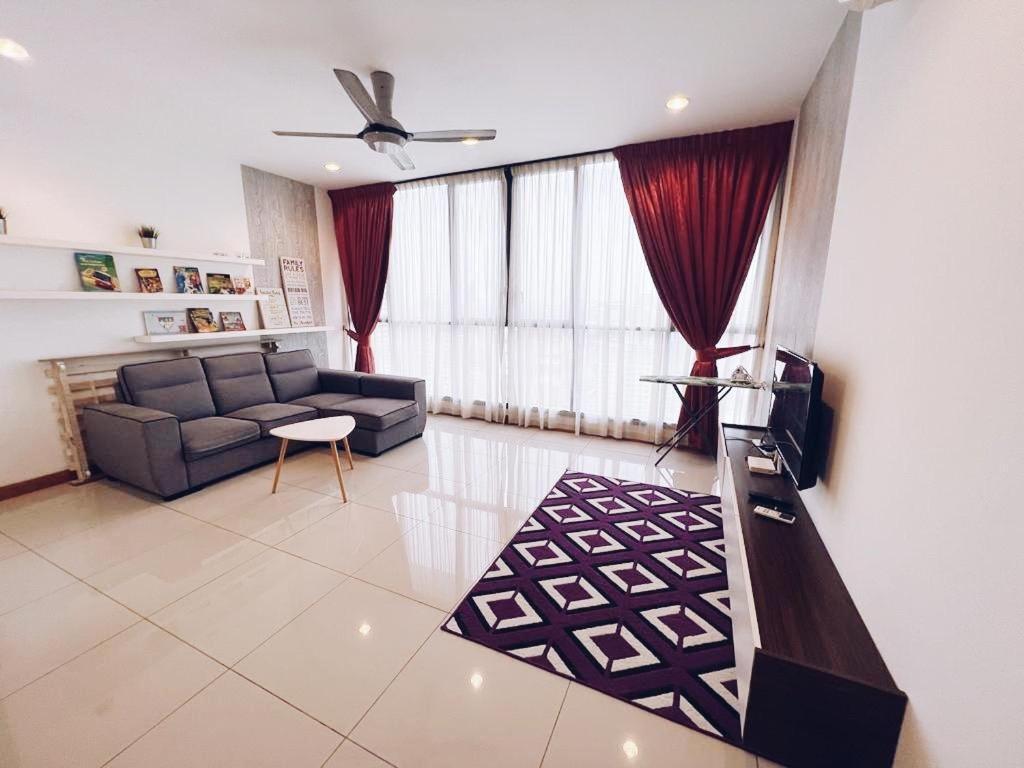 Connected Train 3 Bedrooms - Above Klgateway Mall 14 Kuala Lumpur Bagian luar foto